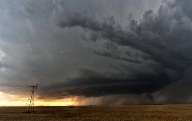 Prairie Storm Canada Yaz zamanı bulutları uyarısı