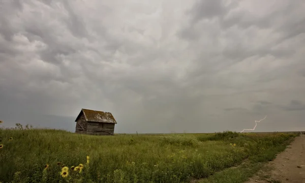 Sturmwolken saskatchewan — Stockfoto