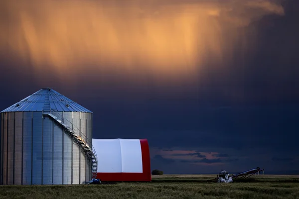 Burzowe chmury saskatchewan — Zdjęcie stockowe