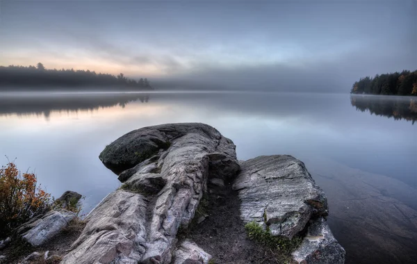 Lake in Autumn sunrise reflection — Stock Photo, Image