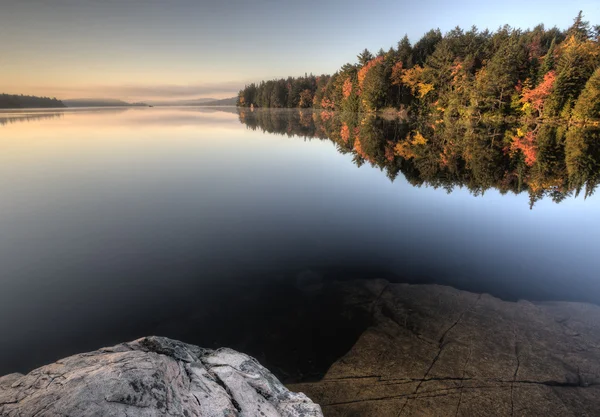 Lake in Autumn sunrise reflection — Stock Photo, Image