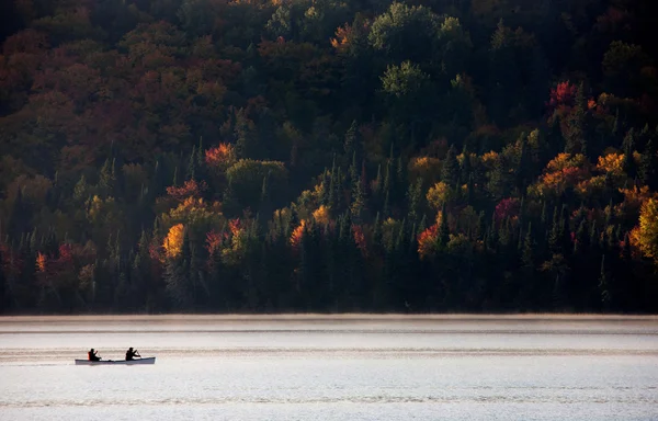 Lago en otoño —  Fotos de Stock