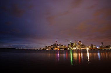 Gece atış Toronto City
