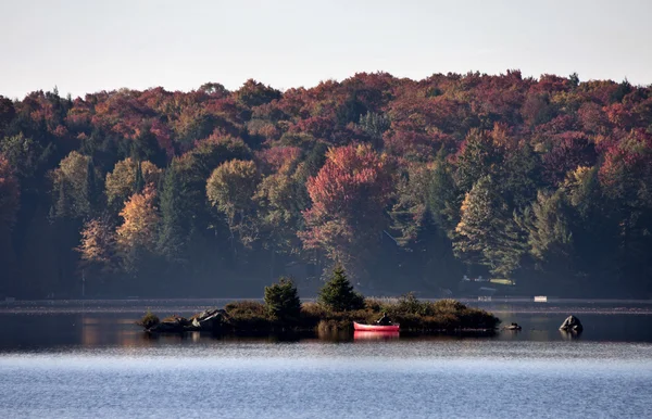 Lac en automne — Photo