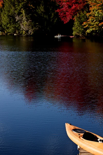 Lac en automne — Photo