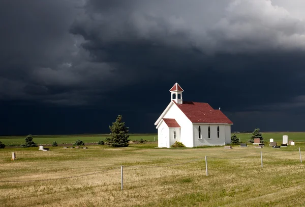 Nuvens de tempestade arco-íris saskatchewan — Fotografia de Stock