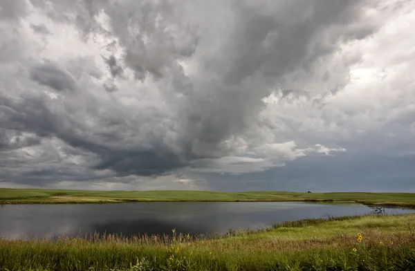 Storm wolken Prairie Sky — Stockfoto