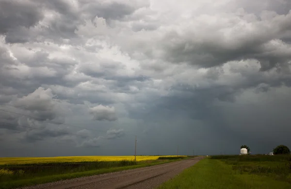 Storm wolken Prairie Sky — Stockfoto