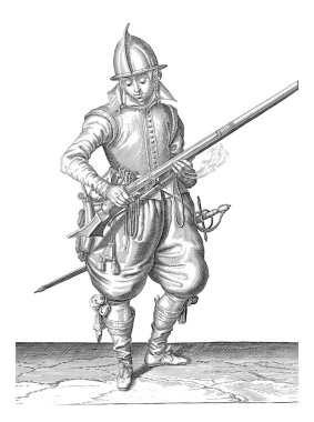 Bir asker, tam uzunlukta, sağ tarafta, her ikisi de bir dümen (belirli bir tür ateşli silah) kullanarak, tavanın dışına düşen herhangi bir barut (barut oyma) kaldırmak için,.
