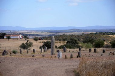 Alentejo 'da meşhur dairesel cromlech