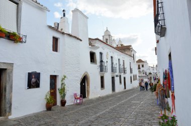 Alentejo 'da tipik bir köyde sokak