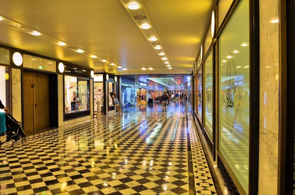 Centro comercial — Foto de Stock