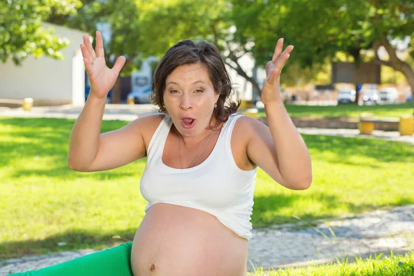 Frustrating Pregnant Lady Photo Emotional Angry Screaming Pregnant Woman Hands — Stock Photo, Image