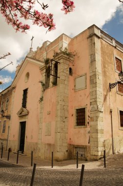 Sao Lourenco Church in Mouraria - Lisbon