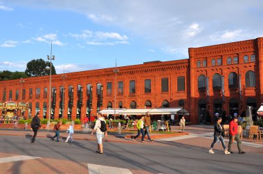 Shoping Manufaktura, Polonya