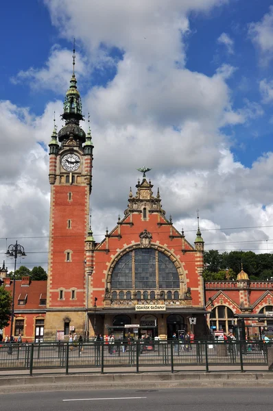 Alter schöner bahnhof in danzig (danzig) in polen. — Stockfoto