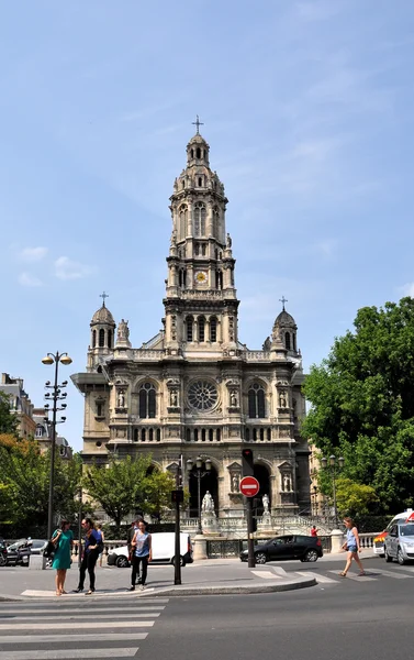 Церковь Триединства (Eglise de la Sainte-Trinite) в Париже, Франция . — стоковое фото