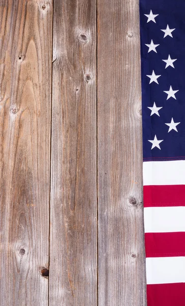 US-Flagge auf rustikalen Holzbrettern — Stockfoto