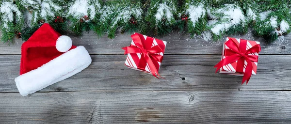 Feliz Concepto Navidad Sobre Fondo Rústico Madera Natural Con Decoraciones — Foto de Stock