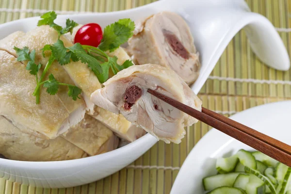 Asiatiska rostad kyckling redo att äta — Stockfoto