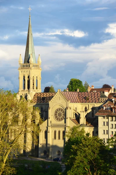 Old town buildings in Bern during sunset. — Stock Photo, Image