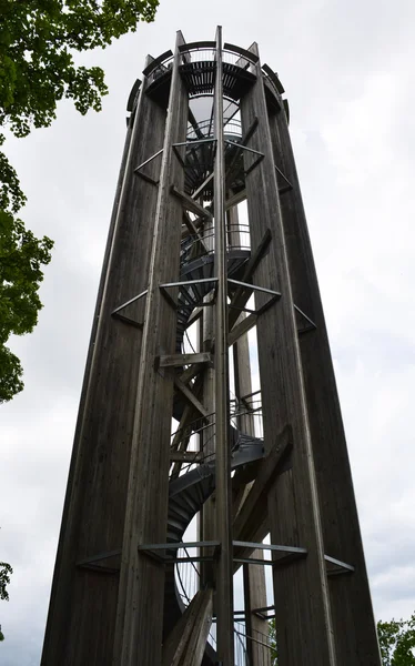 Trap van houten uitkijktoren — Stockfoto