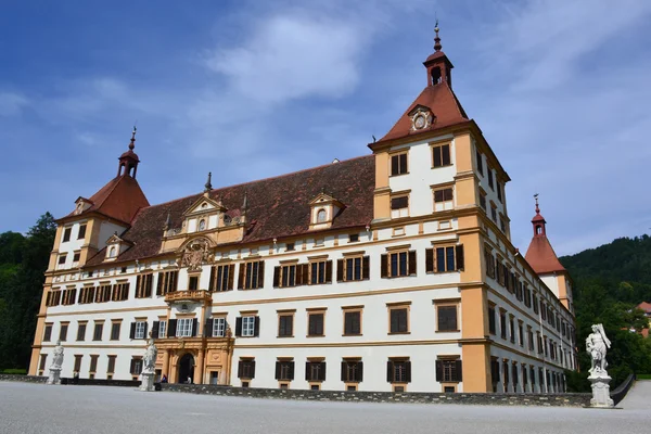 艾根堡宫殿城堡在格拉茨，奥地利 — 图库照片