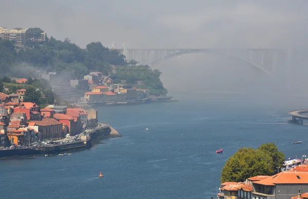 Vista do Porto e do rio Douro, Portugal — Fotografia de Stock