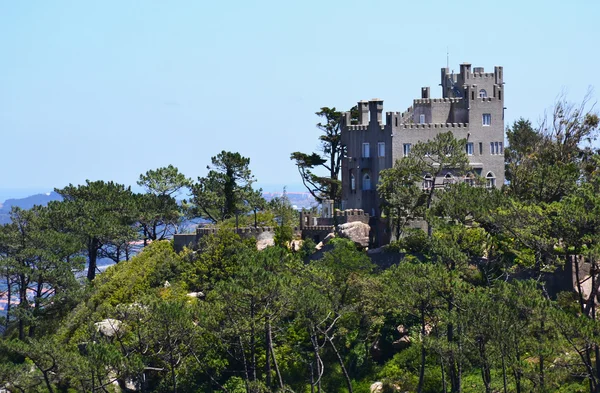 Hrad na kopci v Sintra, Portugalsko — Stock fotografie