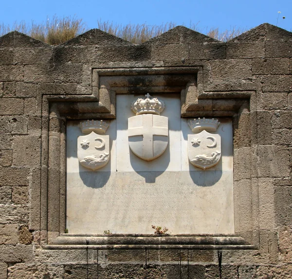 Coats Arms Carved Wall Gate Saint Athanasios Fortifications Rhodes Rhodes — Stock Photo, Image