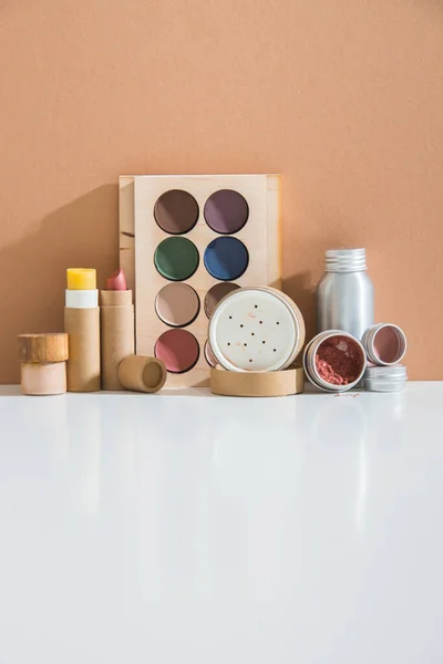 Zero waste make up set in minimalistic style on pastel background — Φωτογραφία Αρχείου