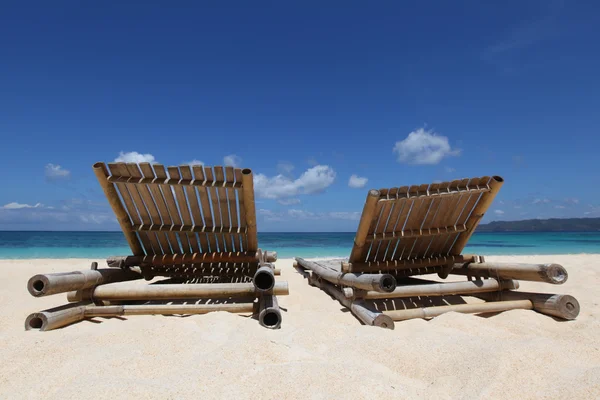 热带海滩上椅子 — 图库照片