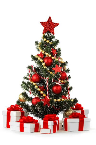 Christmas tree and presents isolated on white background — Stock Photo, Image