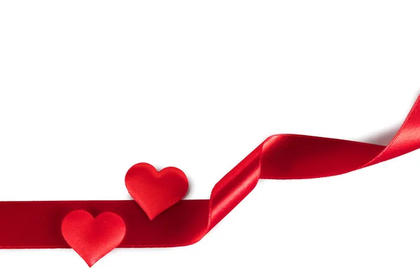 San Valentino Due Cuori Seta Rossa Nastro Raso Rosso Arricciato — Foto Stock