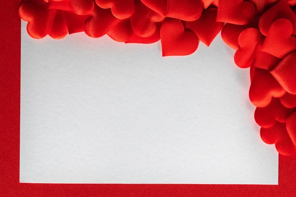 Valentine Day White Blank Paper Carte Vœux Coeurs Soie Rouge — Photo