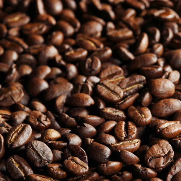 Färska Rostade Kaffebönor Närbild Bakgrund — Stockfoto