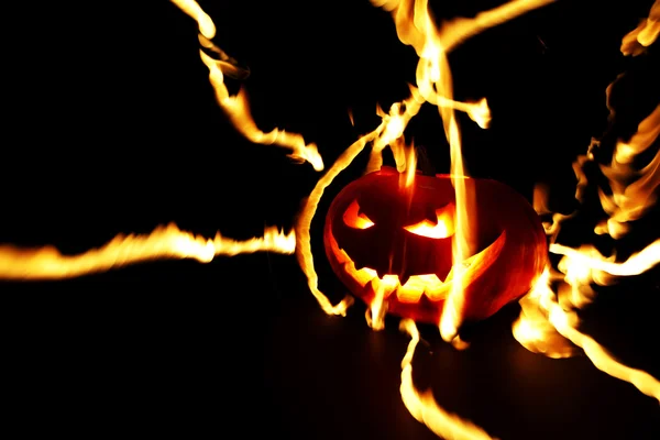 Burning halloween pumpkin — Stock Photo, Image