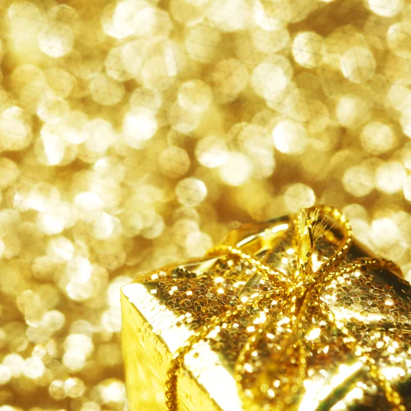 Boxe presente de ouro — Fotografia de Stock