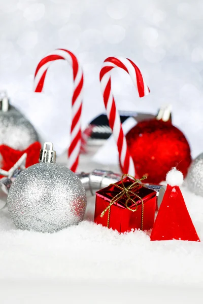 Decoración de Navidad en la nieve — Foto de Stock