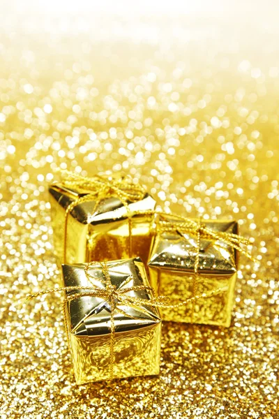 Altın hediye kutuları — Stok fotoğraf