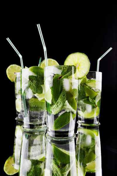 Mojito cocktails — Stock Photo, Image