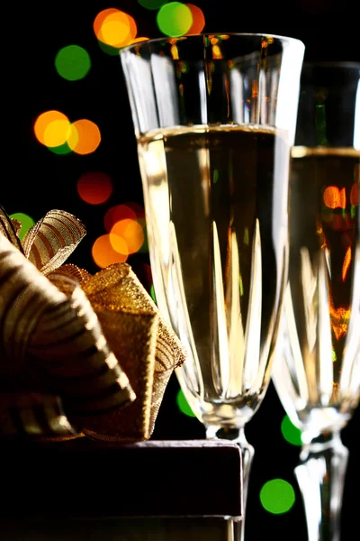 Copos de champanhe e — Fotografia de Stock