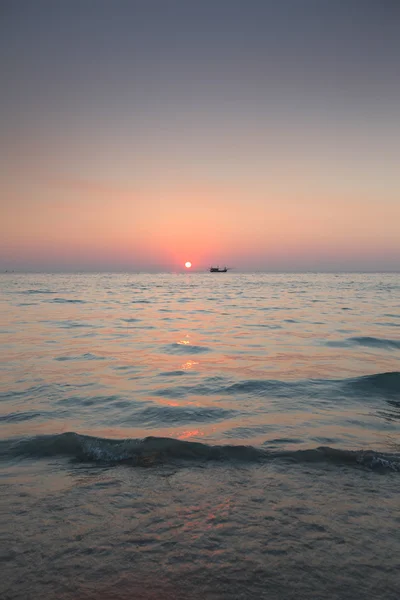 海の上の夕日 — ストック写真