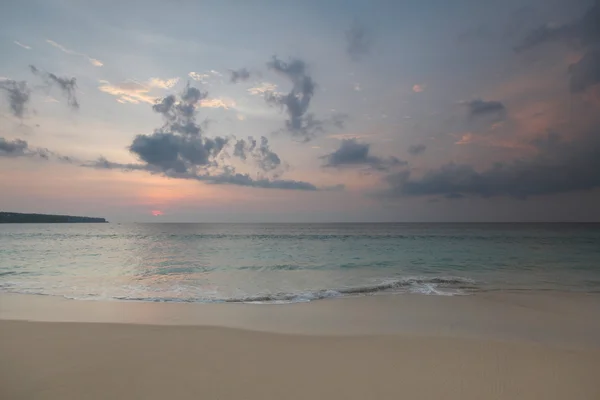 Spiaggia di Bali tramonto — Foto Stock