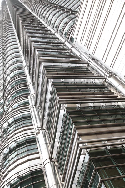 Arranha-céu futurista em Kuala Lumpur, Malásia, close-up view — Fotografia de Stock