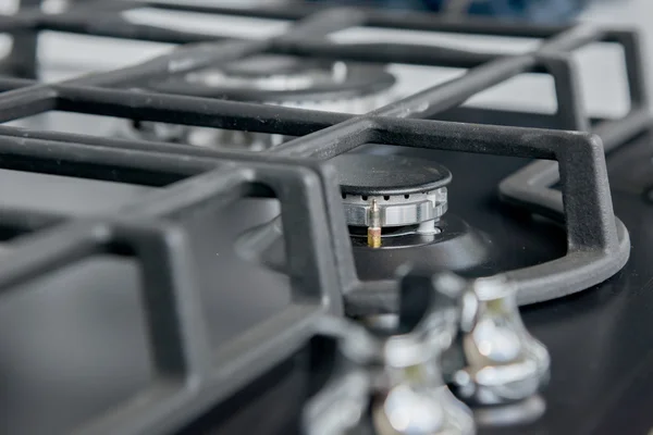 新しいと現代の輝く金属ガス炊飯器 — ストック写真