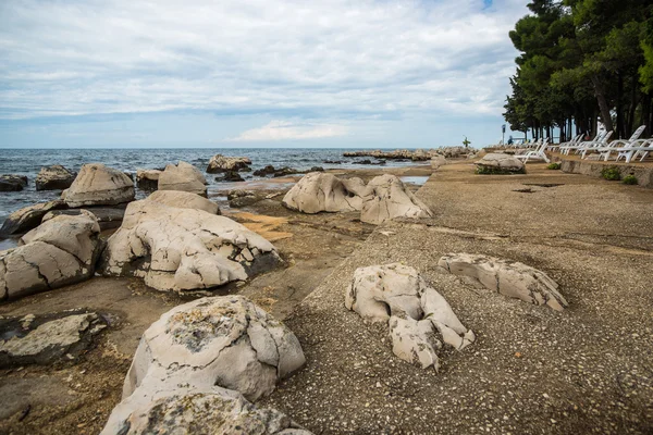 Cloud day on the Adriatic coast — Stock Photo, Image