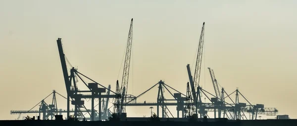 O horizonte do porto de carga marítima — Fotografia de Stock