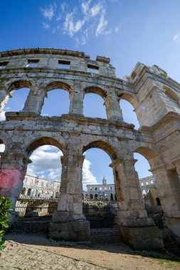 Pula Hırvatistan'daki antik amfitiyatro