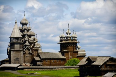 Geleneksel ahşap Rus kilise Kizhi Island üzerinde